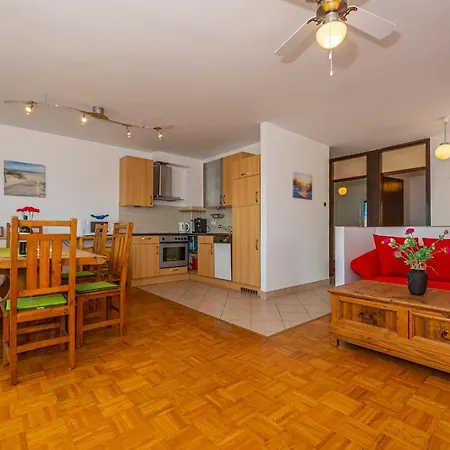 Svjetlana Apartmán Dramalj